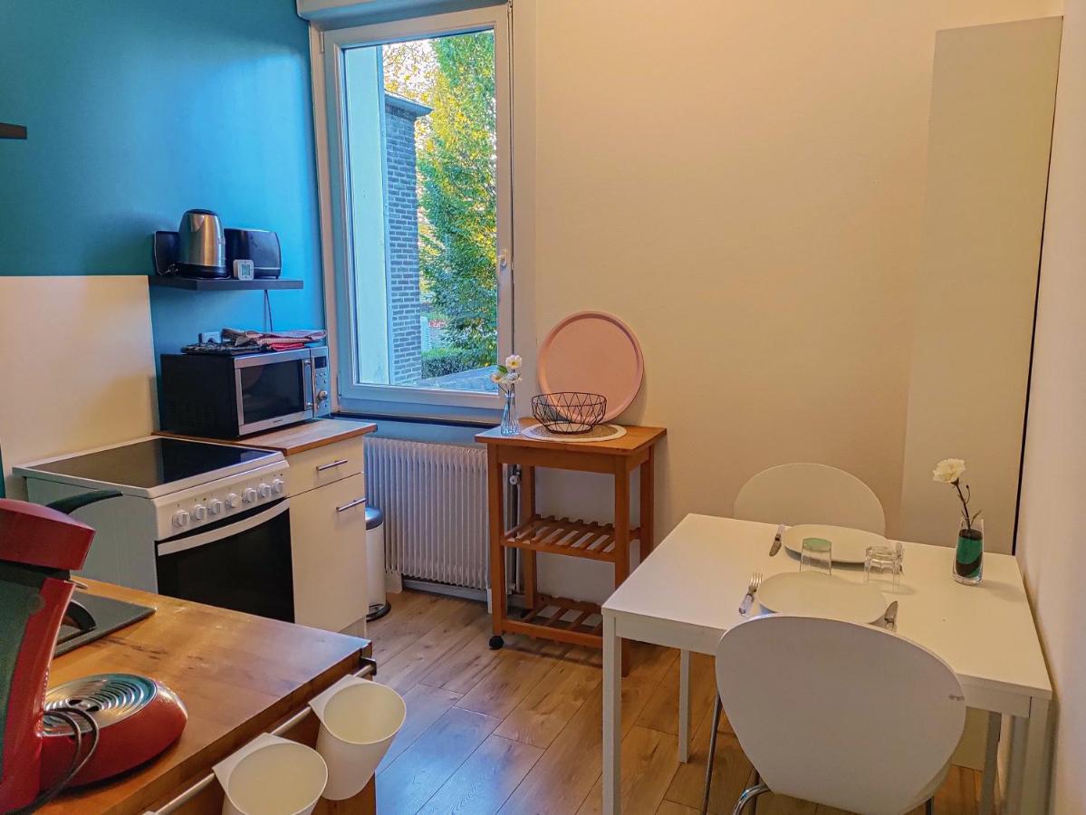 Le Cocon Bleu - Appartement Calme - Parking Gratuit - Fibre Arras Buitenkant foto